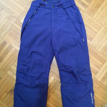 otroške, vijolične, smučarske hlače št. 116-122