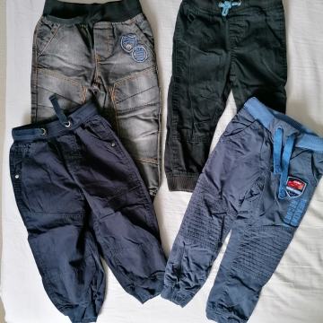 Podložene hlače za fantka št.92 (2 leti)