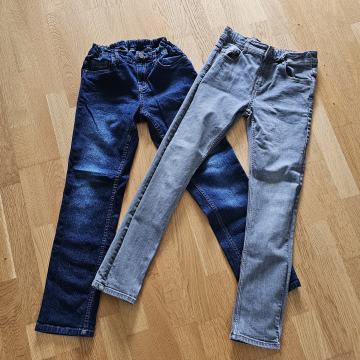 Prodamo hlače za fantka velikost 152