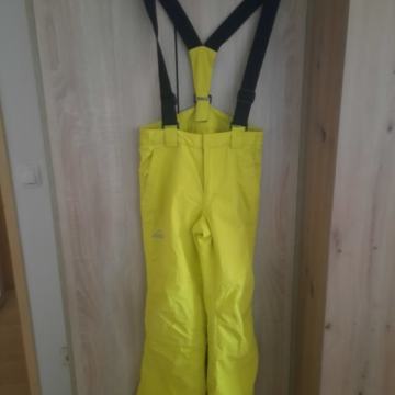 Smucarske hlace nove