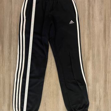 Trenirka Adidas 11-12 let + še ena