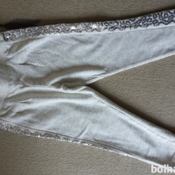 TRENIRKA HLAČE HM 98 NOVE