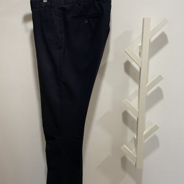 Charles Vögele elegantne moške hlače v temno modri barvi (50)