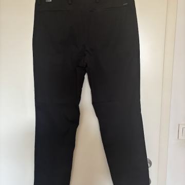 Massimo Dutti moske elegantne črne hlače št. 40