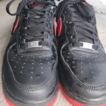 Air force 1 red vamps št. 42.5