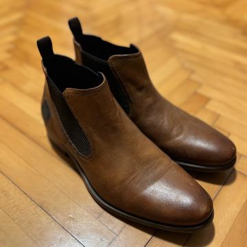 Bugatti čevlji, 1x nošeni, 44 številka