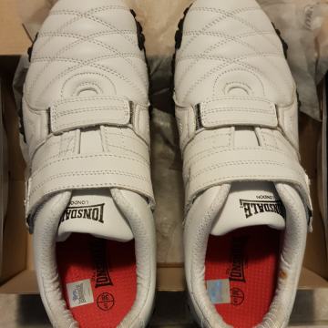 lonsdale čevlji 38