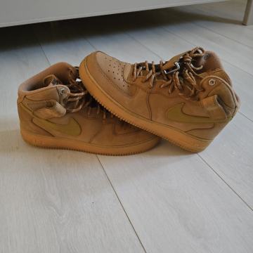 Prodajam superge Nike Air Force, stanje novo