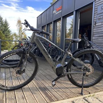 Testno e-kolo BH BIKES ATOMS 700Wh vel: L