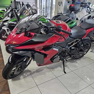 Suzuki GSX S 1000 GT 999 cm3