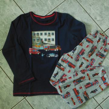 nova pižama 134/140