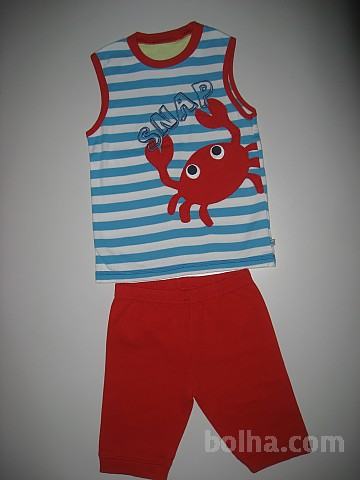 Nova pižamica Mothercare št. 104-110