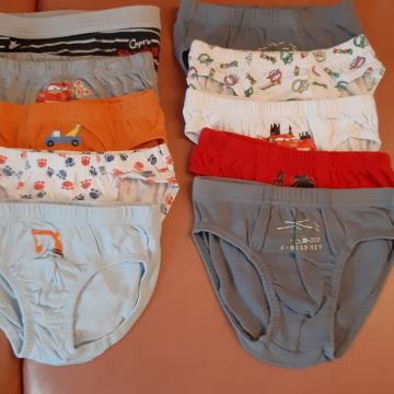 10 spodnjih hlačk 4€