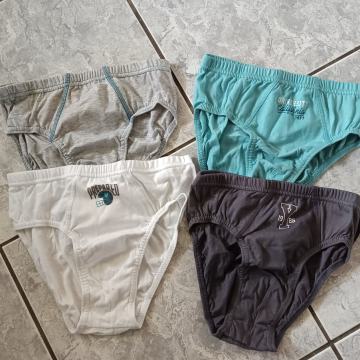 4x nove spodnje hlačke 146/152