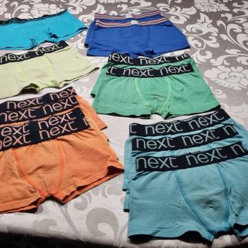 Fantovske spodnje hlače Next za 5-6 let,12 kom i CalvinClein za 6-7let