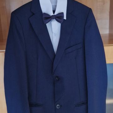 Komplet hlače, suknjič, srajca, telovnik, metuljček