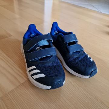 Adidas superge št. 28