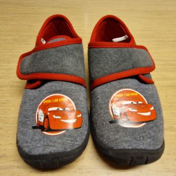 copati strela mcqueen kot novi 28