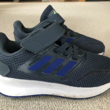 Fantovski sportni copati adidas st.26