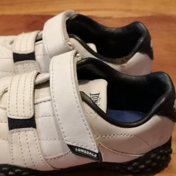 Fantovski športni čevlji Lonsdale št 26,5
