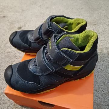 Geox 34