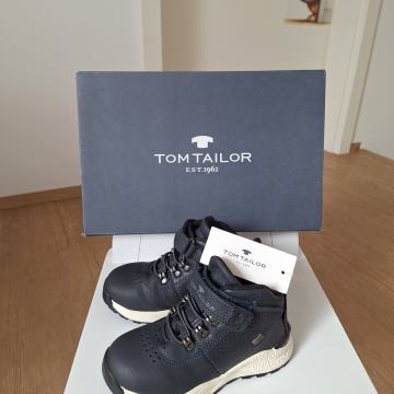 Gležnarji TOM TAILOR št.25 (poštnina všteta)