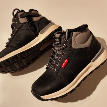 Levi's - fantovski visoki čevlji (št. 29)