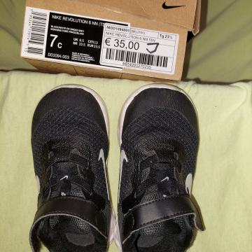 Nike superge št.23,5