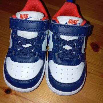 Nike supergice št.22