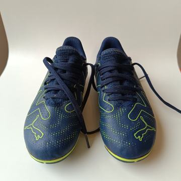 Nogometni čevlji 29 kopačke Puma