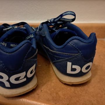 Obutev Adidas, All star, Levis...