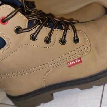 Otroški čevlji, gležnarji Levi's št. 37