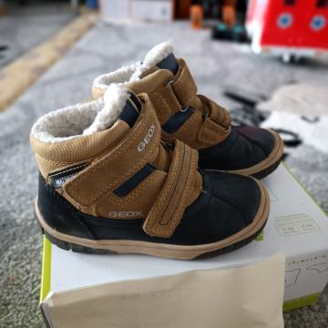 Otroški zimski čevlji, Geox, številka 25
