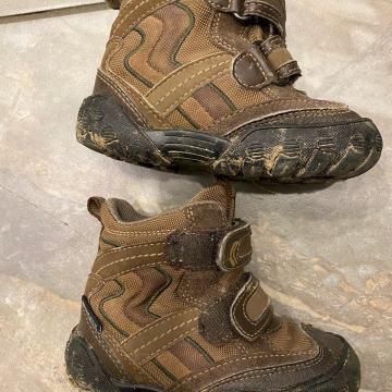 Otroški zimski gležnjarji, 23