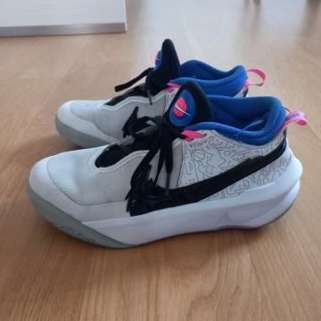 NIKE superge, velikost 38,5