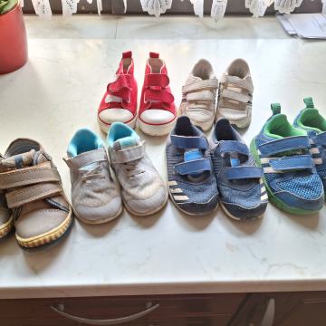 Prodam teniske in čevlje Nike, Adidas in Ciciban st. 21, 22 in 23 23