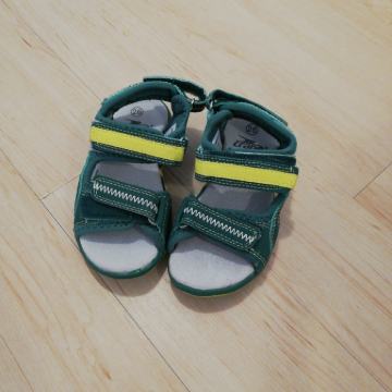 Sandali številka 26