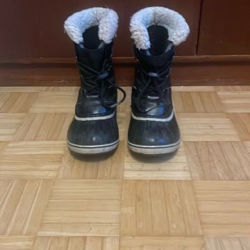 Sorel škornji 34-35