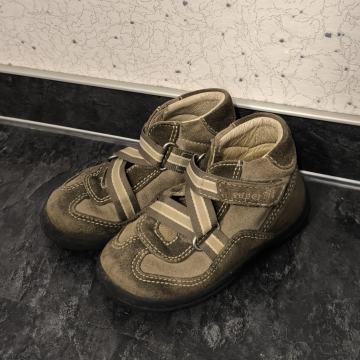 Superfit superge št. 23