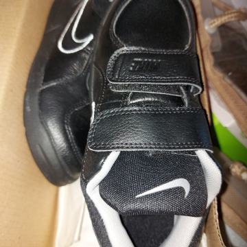 Nove superge Nike 30