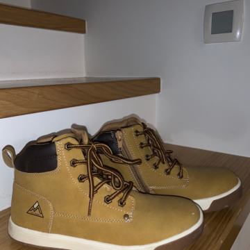 Visoki čevlji- gležnarji