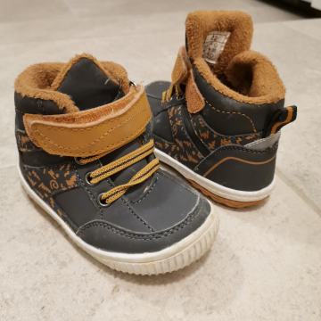 Zimski čevlji za dečka, št. 22