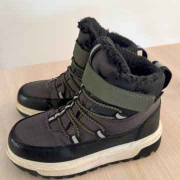 Zimski škornji številka 27