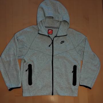 Nike Tech Fleece