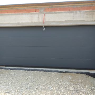 Sekcijska dvižna garažna vrata 300X250,260X220 z motorjem