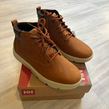 Helly Hansen  čevlji – novi, št. 44