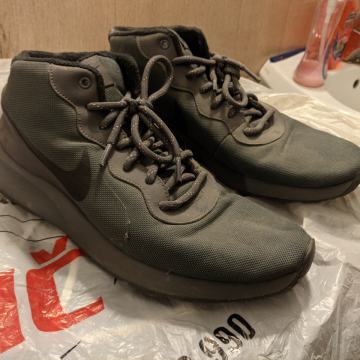 Nike čevlji 46 (45)