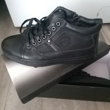 Podloženi gležnarji št. 42