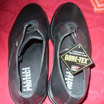 Usnjeni čevlji GORETEX