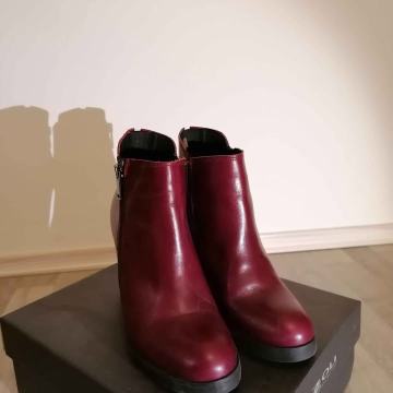 Bordo rdeči gležnarji s peto RIZZOLI